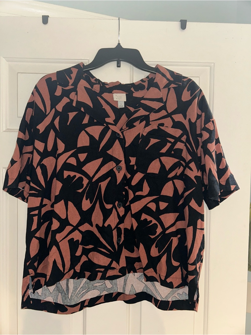 ‘A New Day’ Black/Brown Linen Short Sleeve Button Up WL New (Dress Up or Down)